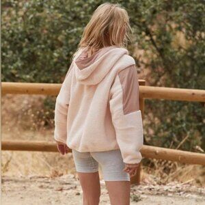 FP Movement - LEAD THE PACK FLEECE WOMENS SIZE MEDIUM VANILLA CHAI COLOR